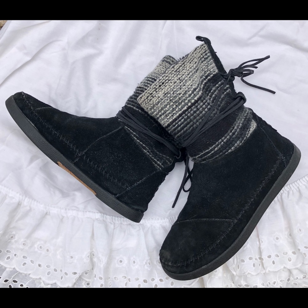 TOMS Nepal Booties